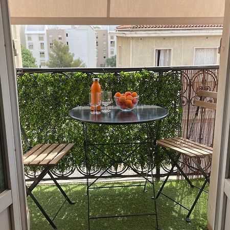 Appartement Mignon Calme Douillet Ascenseur Clim Etage Eleve Proche Parking Et Toutes Commodites Au Coeur Du Toulon Historique Kültér fotó