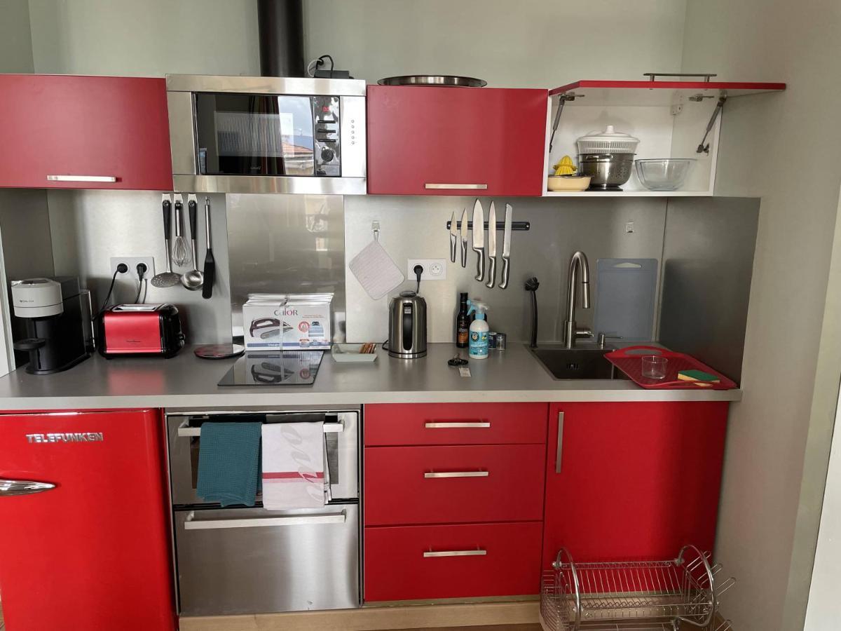 Appartement Mignon Calme Douillet Ascenseur Clim Etage Eleve Proche Parking Et Toutes Commodites Au Coeur Du Toulon Historique Kültér fotó